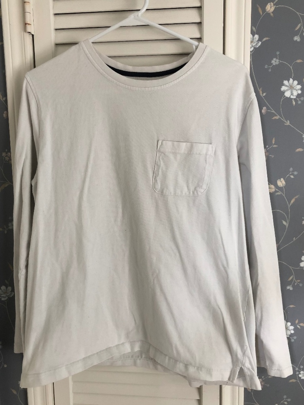 Covington Long Sleeve Pullover Sweater Crew Neck White Size Medium (38-40)